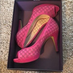 Enzo Angiolini. Pink heels. Size 7m